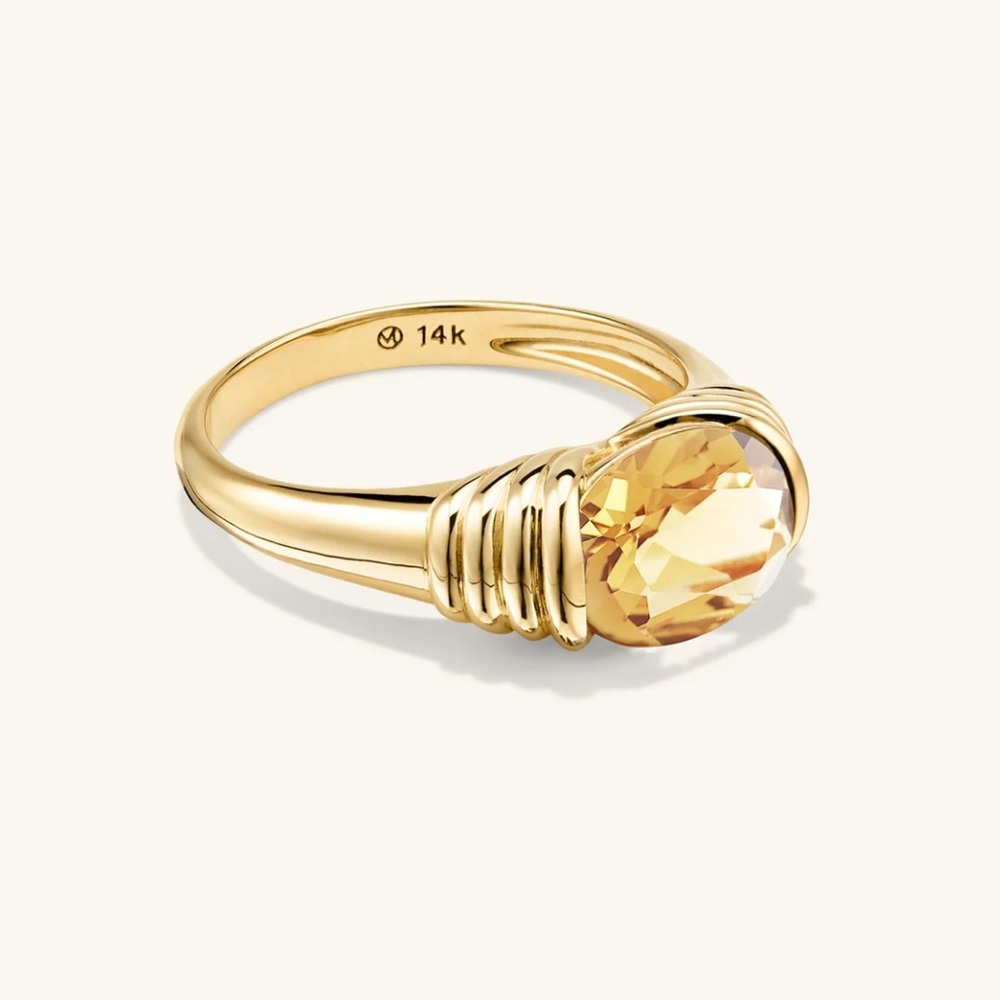 Mejuri heirloom honey quartz 14K yellow gold size 8